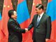 习近平同蒙古国总统共同观看那达慕 额勒贝格道尔吉赠送蒙古马